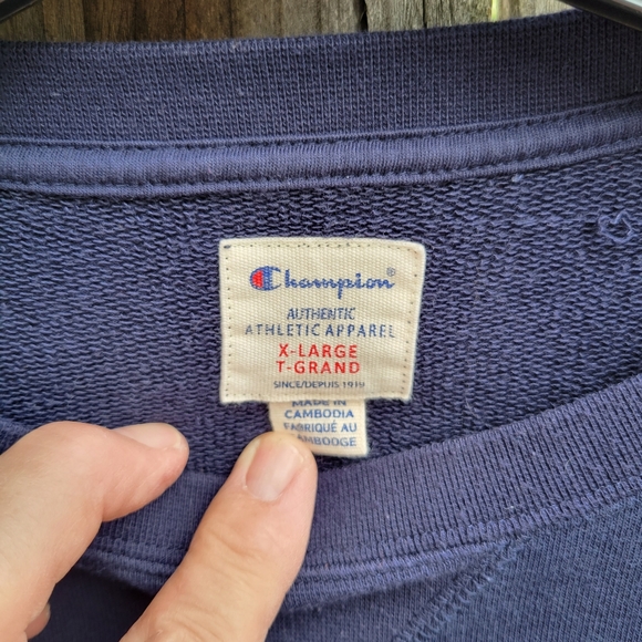 Classic old school CHAMPION sweatshirt in great condition. Great quality. XL - Picture 3 of 4